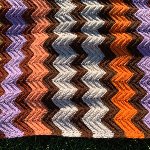 Vintage 70s Crochet Afghan Hand Knit Colourful Wool Throw Boho Retro Blanket - Picture 5 of 8